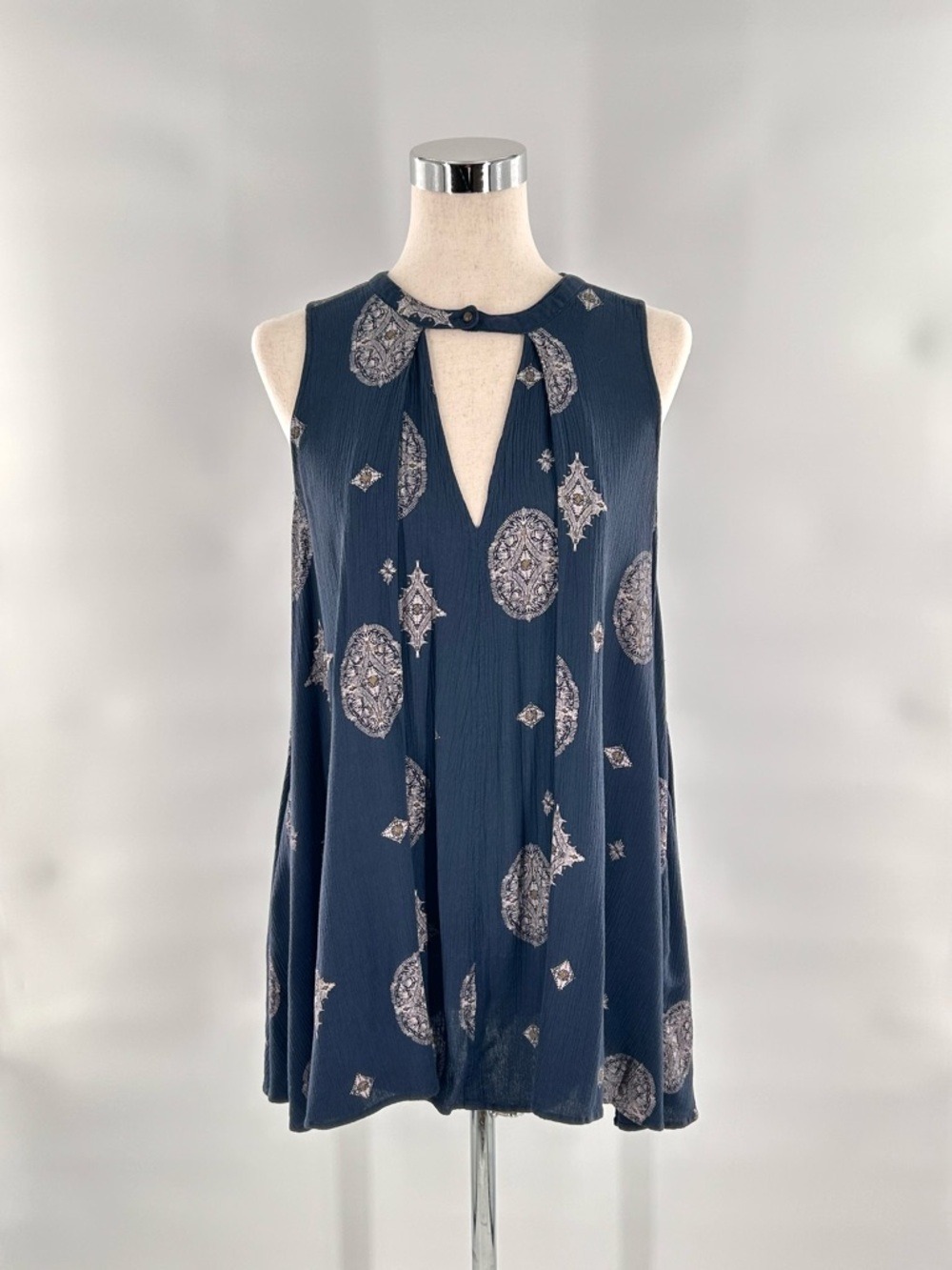Free People Navy Medallion Sleeveless Tunic Dress XS - Picture 2 of 12